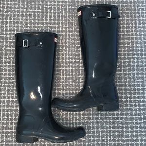 hunter boots shiny black
